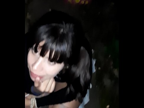 ❤️ Na ulici zduřelý penis výměnou za bonbóny Porno vk u nás ❌❤