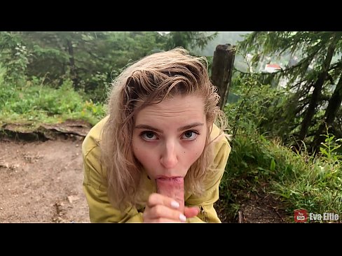 ❤️ Dívka polyká sperma po veřejném orálu - Eva Elfi Porno vk u nás ❌❤